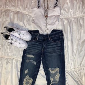 Full length ripped jegging